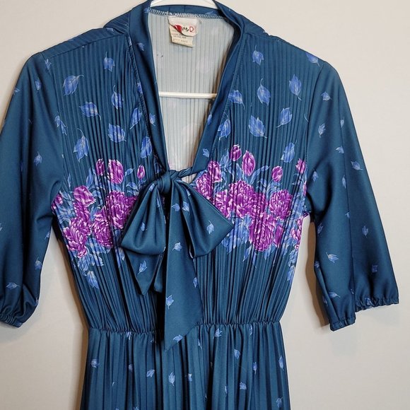 Vintage Secretary Dress Queens Row Polyester Size 8MP Pleated Bow Tie Neck - Picture 2 of 10